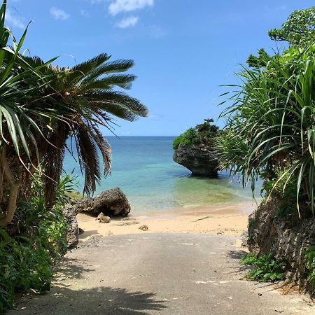 Villa Sound Of The Surf Ishigaki  Bagian luar foto